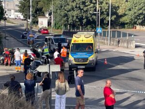 Muere un motorista de 26 años tras chocar contra un coche junto al Pazo dos Deportes Paco Paz, en Ourense