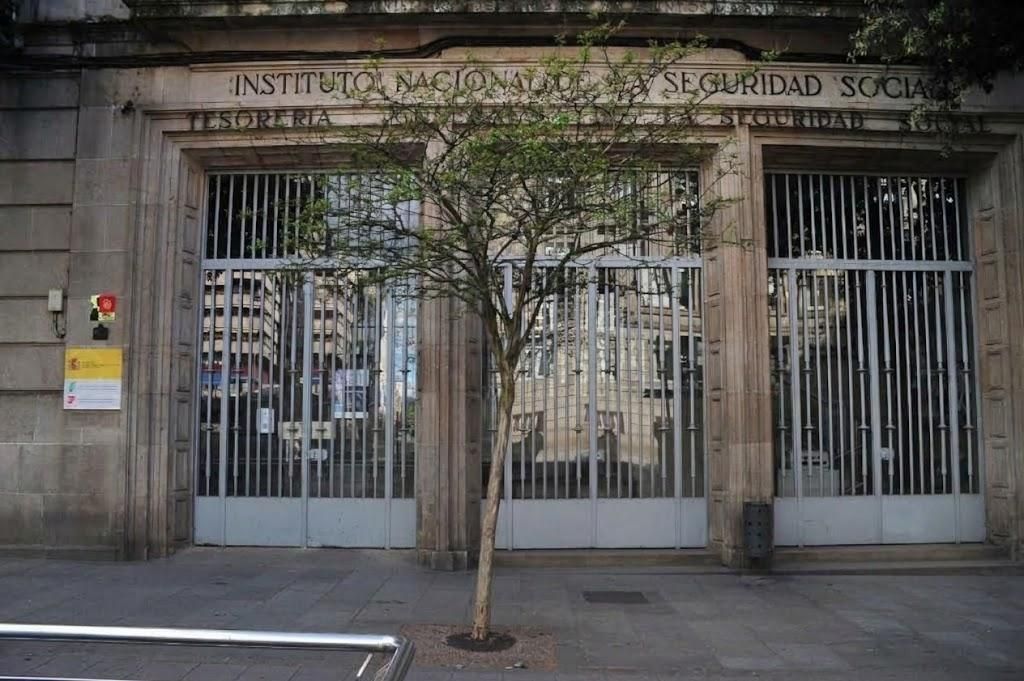 Una administrativa de Ourense cobrará una pensión por su alcoholismo pese a faltar a la terapia