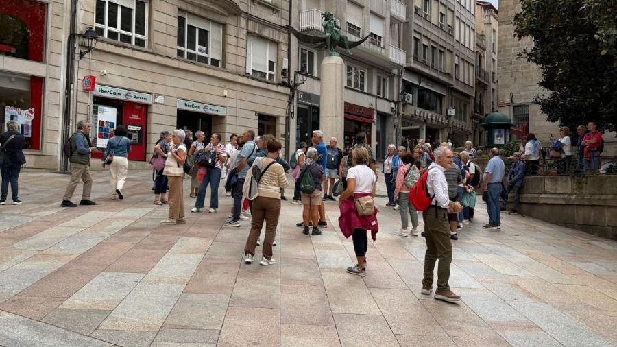 ¿Sabe usted que el verano acaba, pero los turistas no paran de llegar a Ourense?