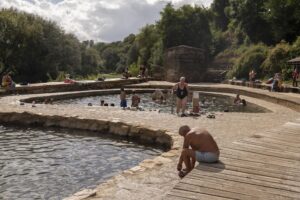 ¿Sabe usted que uno de los grandes atractivos turísticos de Ourense está cerrado en el puente del Pilar?