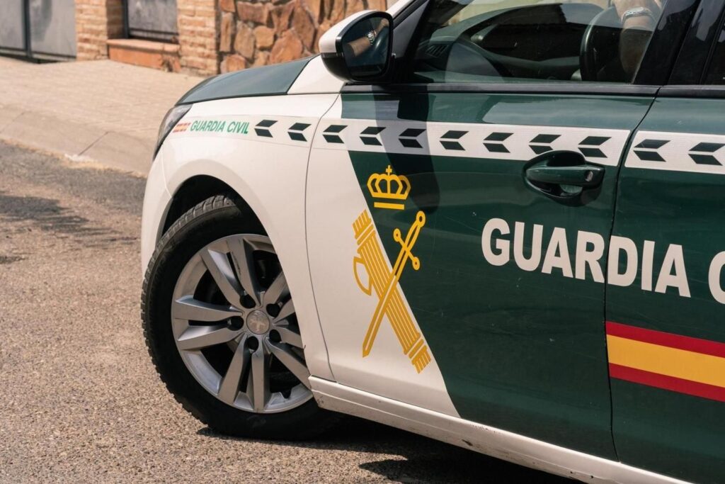 Cazado un conductor de 35 años sin carné, sin seguro y sin ITV en A Valenzá