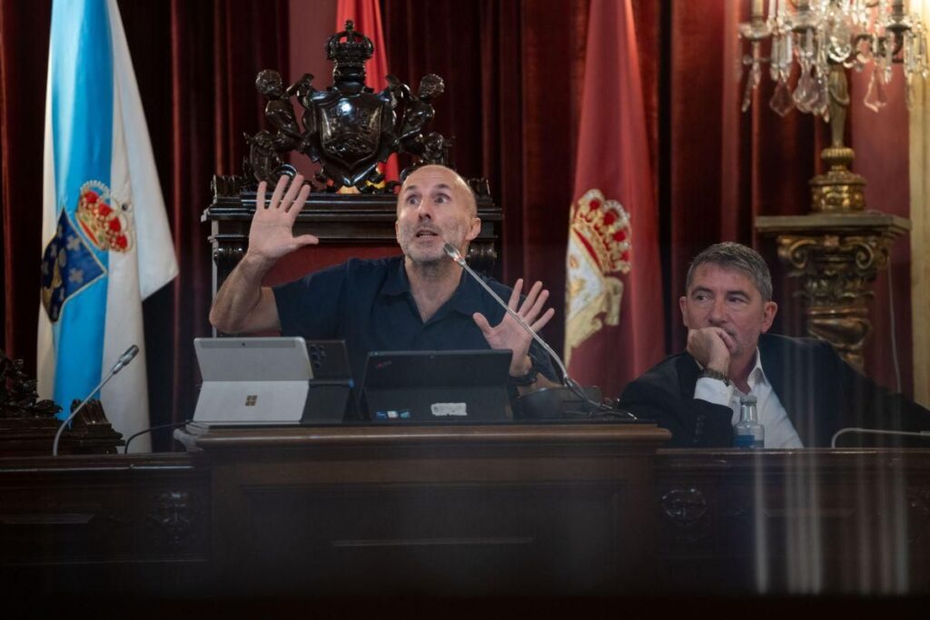 ¿Sabe usted que al alcaldiño le dio este viernes por debutar como crítico teatral de cloaca?
