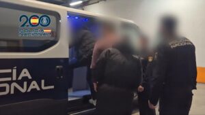 Cae una banda que estafaba con joyas falsas en comercios de compraventa de oro de Ourense