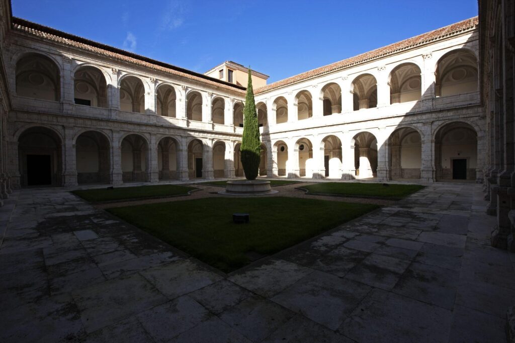 Una constructora ourensana restaurará las cubiertas de los claustros de Bulas y Martínez del monasterio de Nuestra Señora de Prado